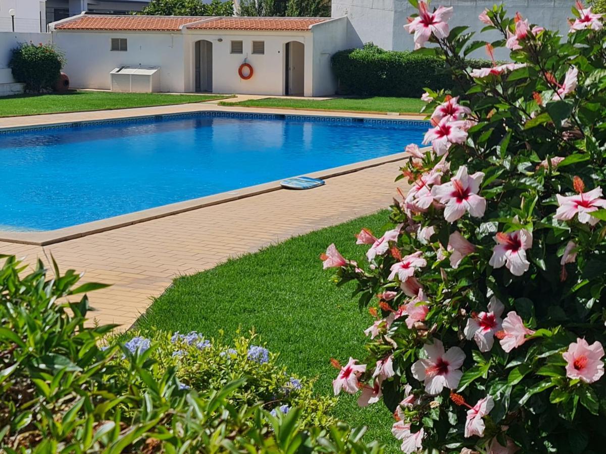 Praia Eulalia With Pool And 5 Minutes From The Beach Albufeira Exteriér fotografie