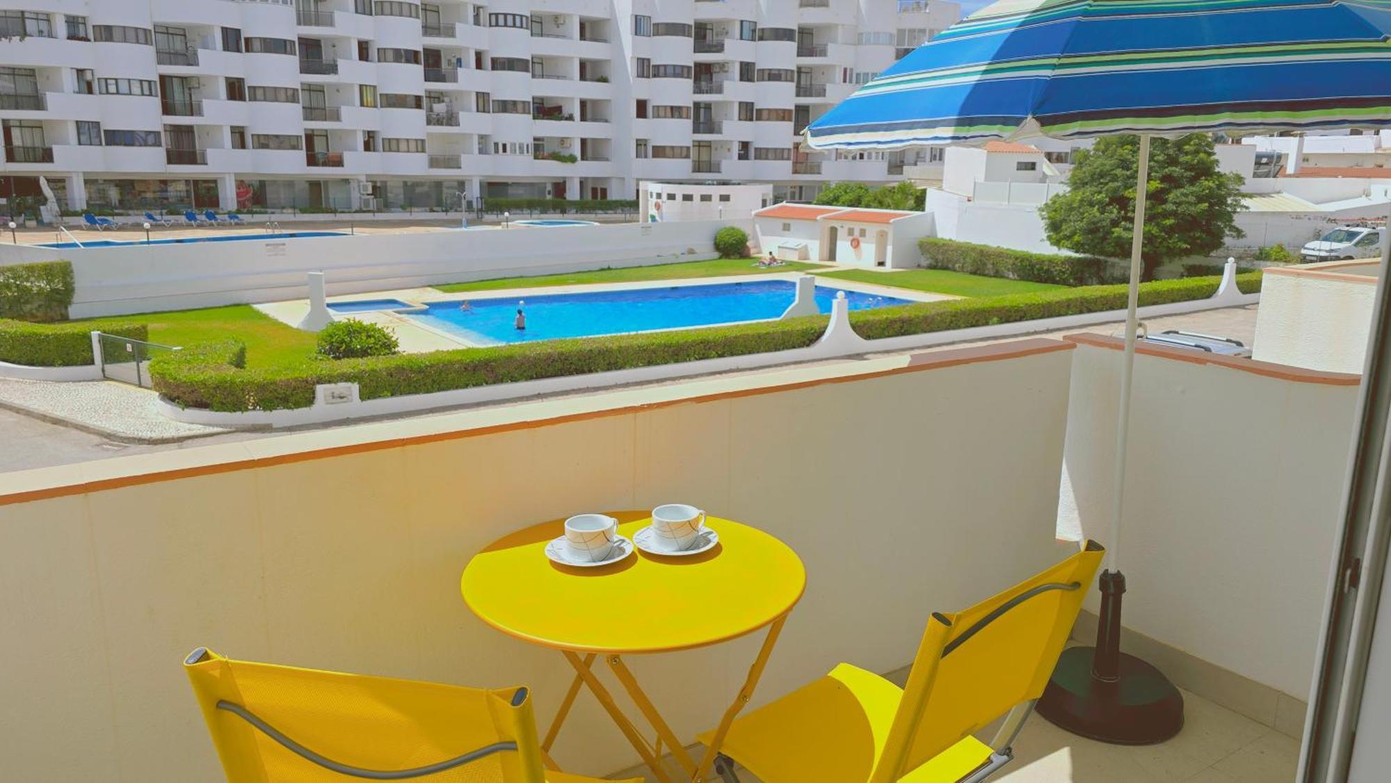 Praia Eulalia With Pool And 5 Minutes From The Beach Albufeira Exteriér fotografie